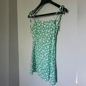Green and White sundress XS